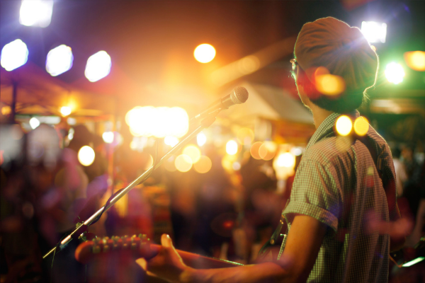 How to throw a fundraising gig