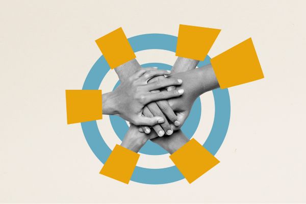 How to build an online community